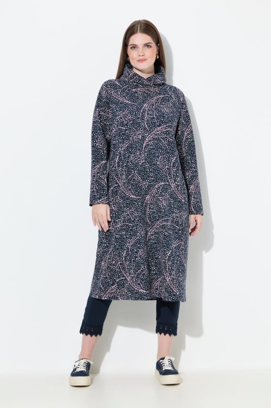 Рокля с абстрактен принт