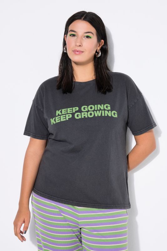 Тениска с надписи отпред