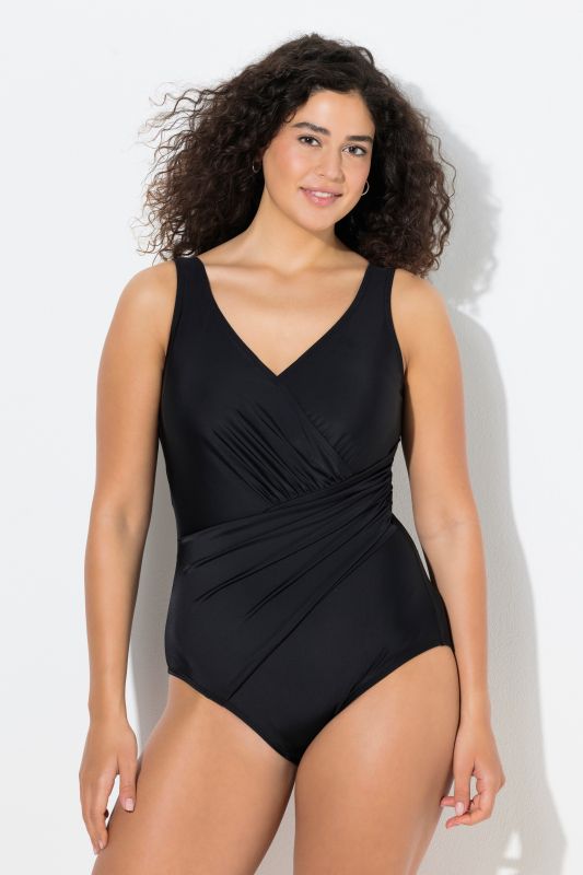 Бански с драперия