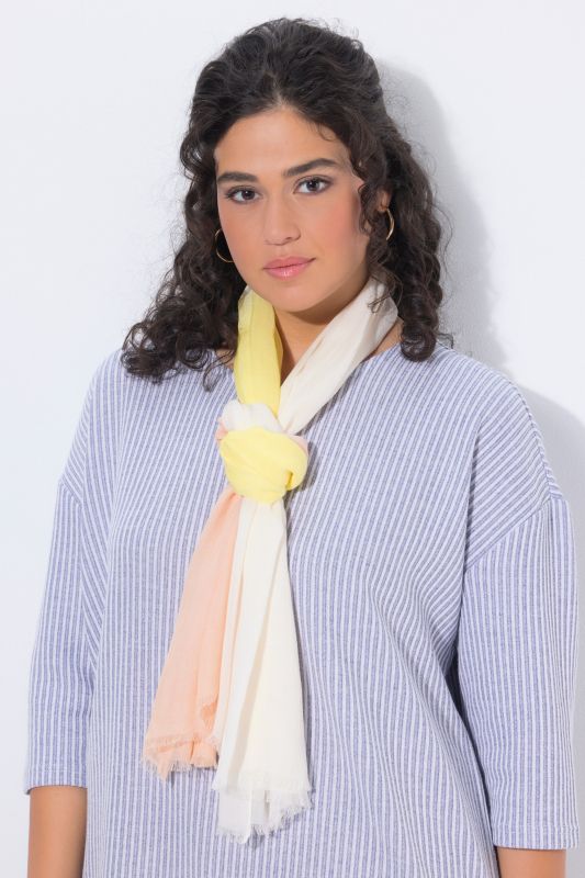 Шал в пролетни цветове