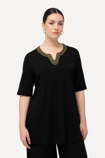 Embroidered Neck Short Sleeve Tee