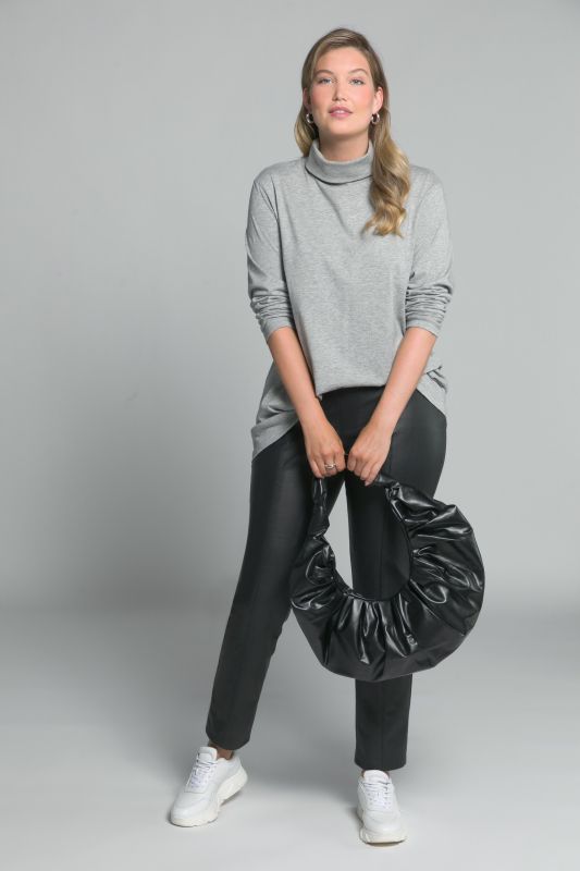 Блуза с поло яка и дълъг ръкав