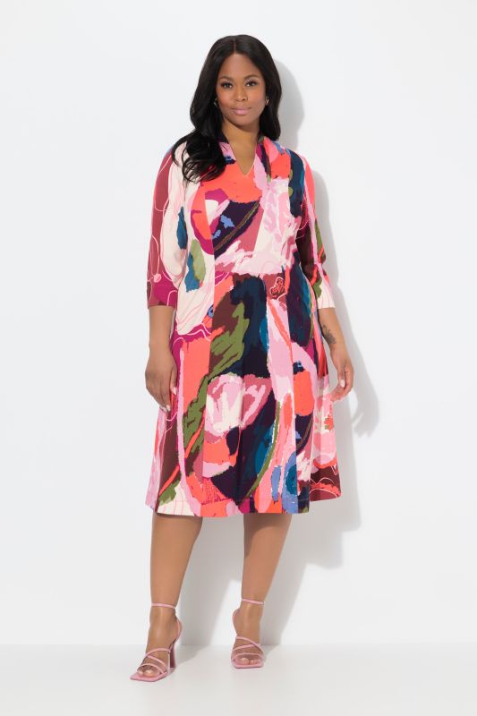 Abstract Print 3/4 Sleeve Goblet Collar Dress