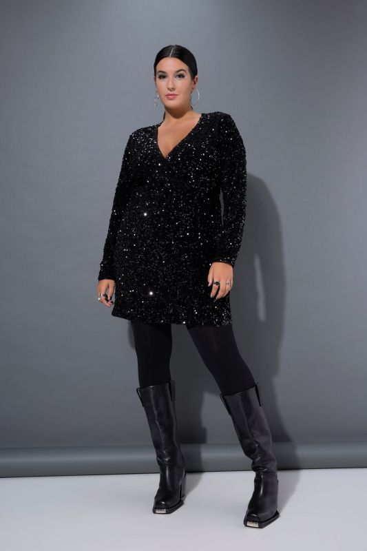 Рокля с пайети и визия ти прегърни ме