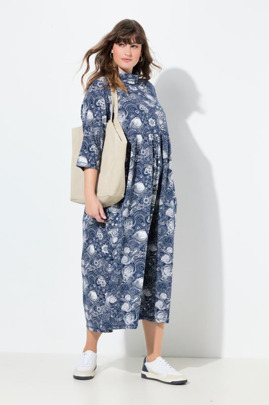 Рокля с принт на рози