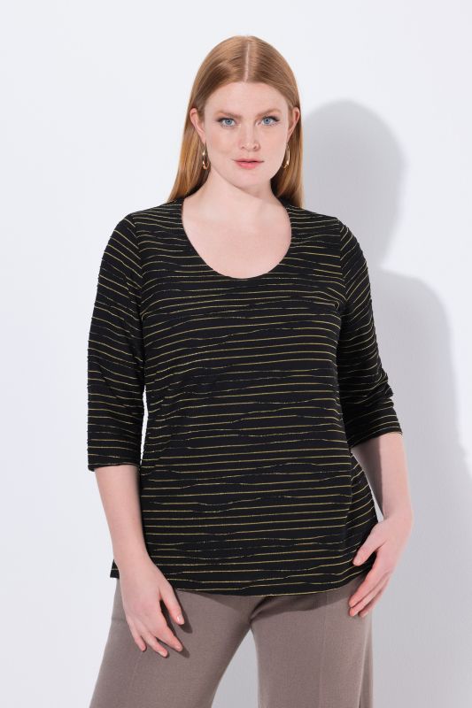 Тениска с бляскави вълни