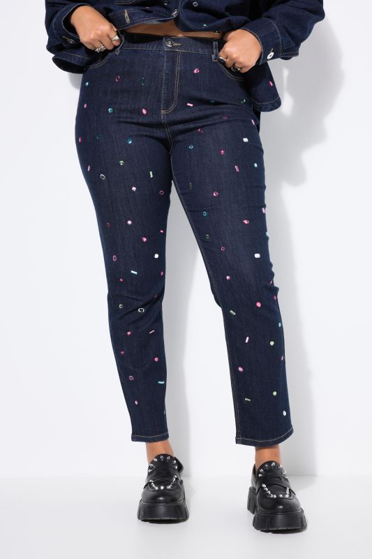 Дънки тип Mom с камъчета