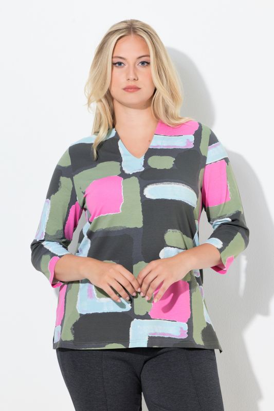 Тениска с абстрактен принт