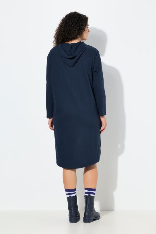 Рокля тип суитчър с надписи