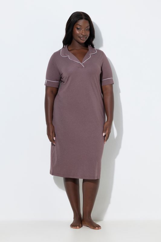 Нощница с ревер яка