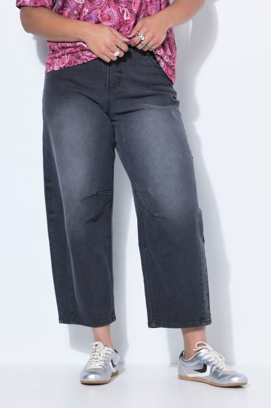 Stretch Fit Barrel Jeans