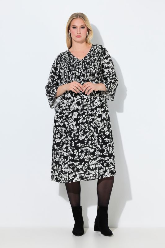 Smocked Floral Print 3/4 Sleeve Dress