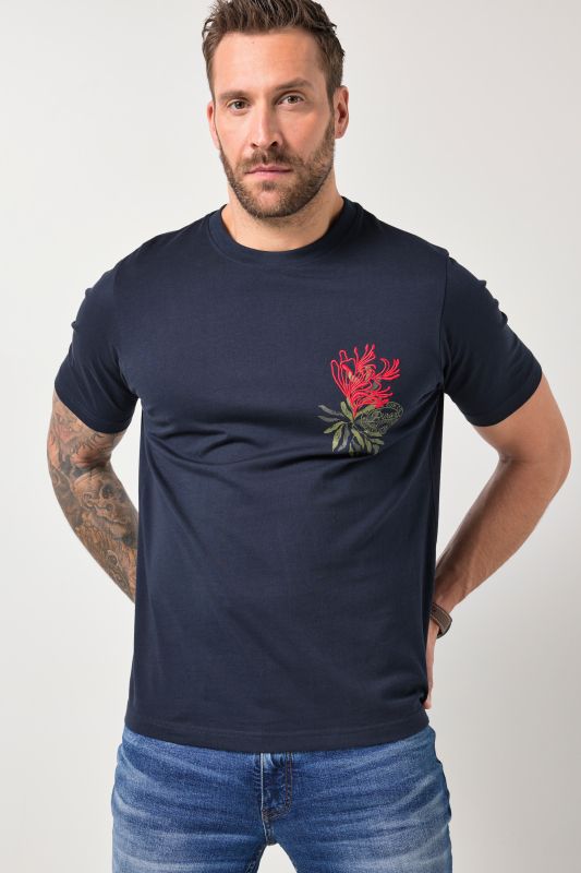 Тениска с принт на гърдите