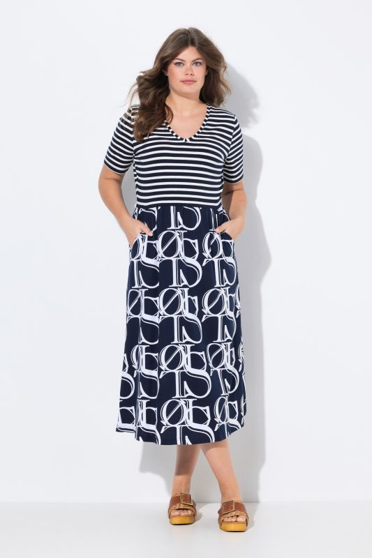 Рокля с райета и принт