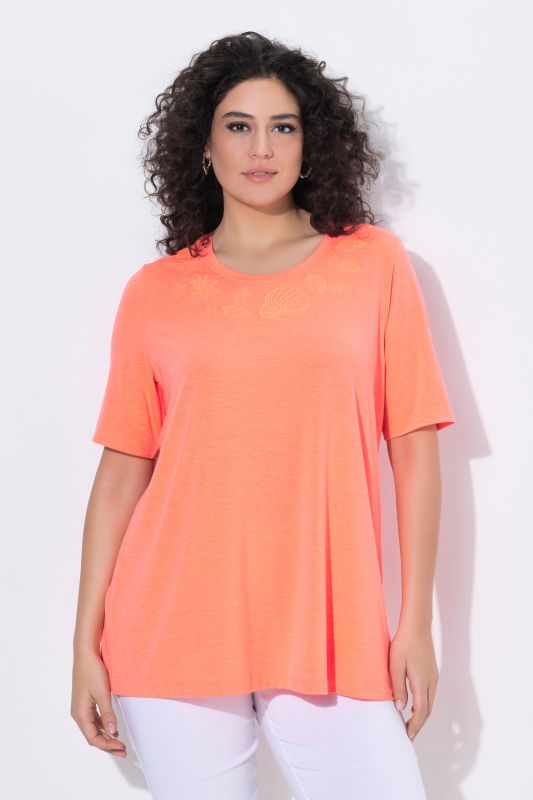 Seashell Embroidered Short Sleeve Tee