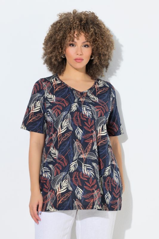 Leaf Print Pleated Short Sleeve Tee