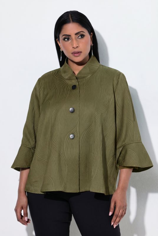 Wave Textured 3/4 Sleeve Jacket