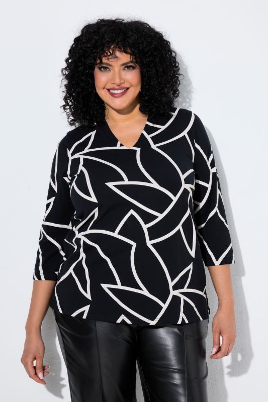 Geometric Leaf Print 3/4 Sleeve V-Neck Tee