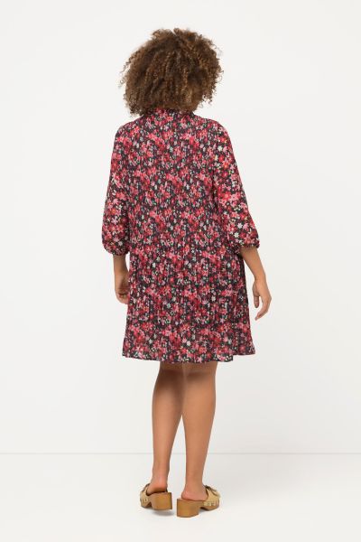 Ditsy Floral Pleated Mini Dress