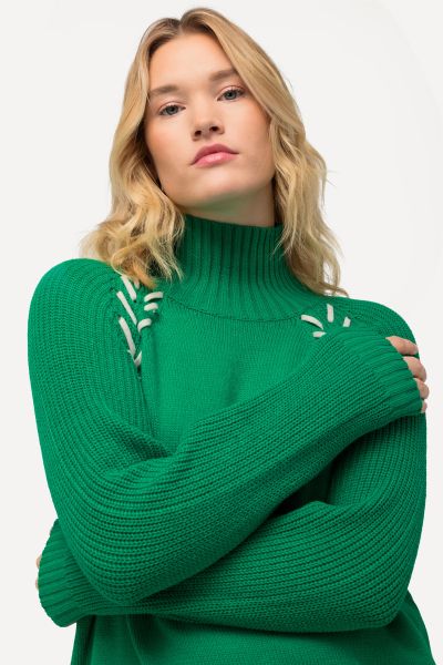 Contrast Braid Turtleneck Sweater