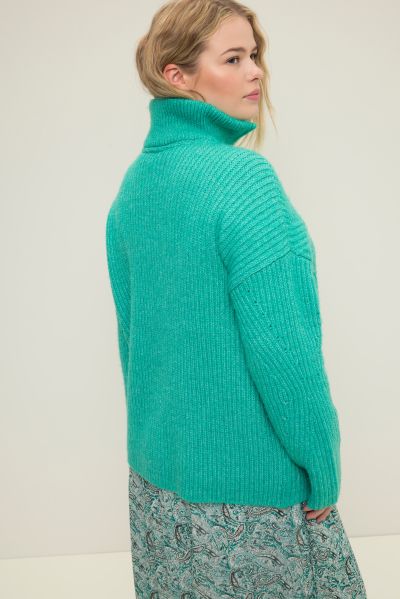 Пуловер с рипсена плетка