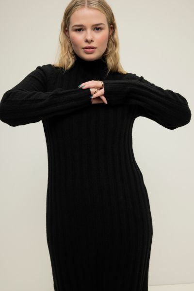 Maxi dress, slim shape, ribbed knit, stand-up collar, long sleeves