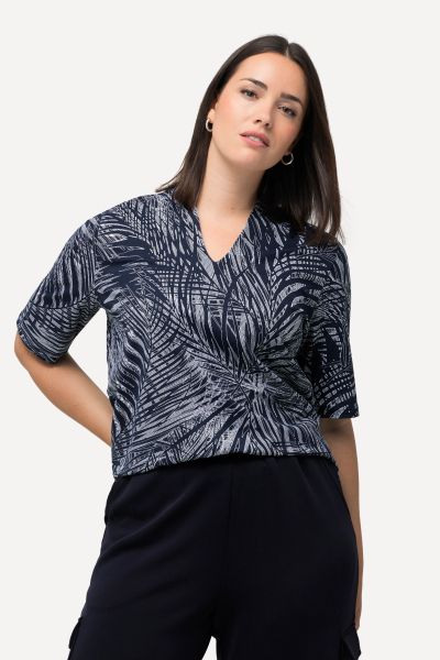 Feather Print Goblet Collar T-Shirt