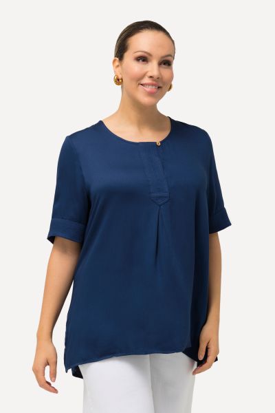 Quilted Placket Round Neck Short Sleeve Blouse