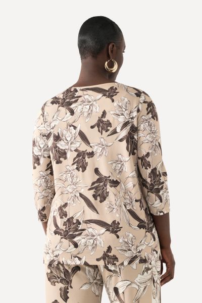Floral Stretch Flit Wide Neck 3/4 Sleeve Blouse