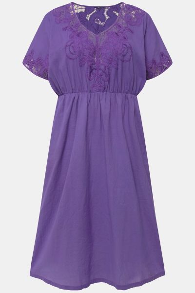 Lace Trimmed Short Sleeve Midi Dress