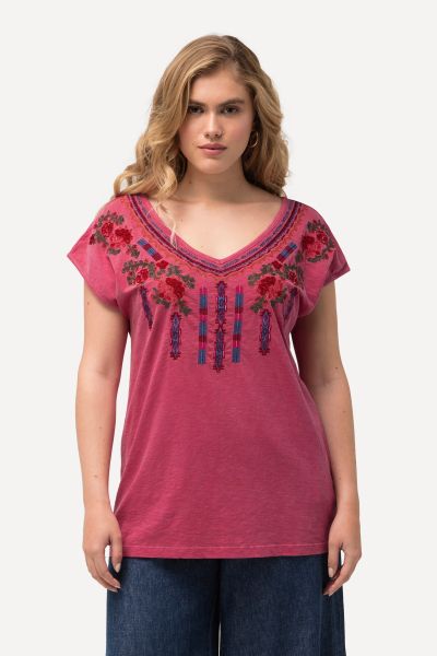 Embroidered Cap Sleeve V-Neck Tee