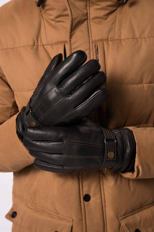 Leather gloves