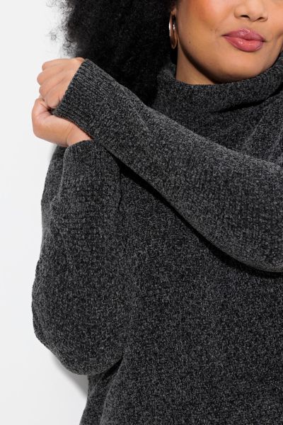 Soft Textured Chenille Oversized Fit Sweater