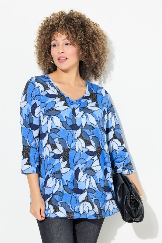 3/4 Sleeve V-Neck Leaf Print Tee