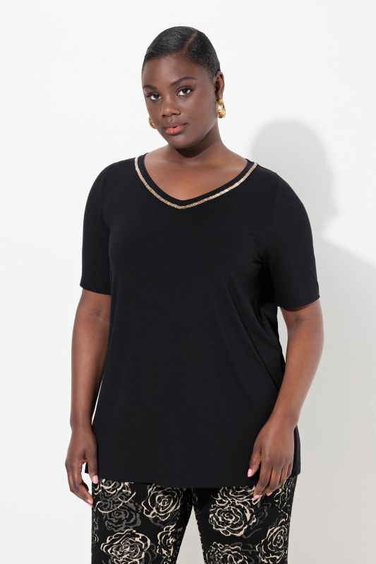 Beaded Neckline Short Sleeve Tee