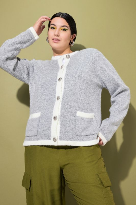 Cardigan, loose shape, colored edges