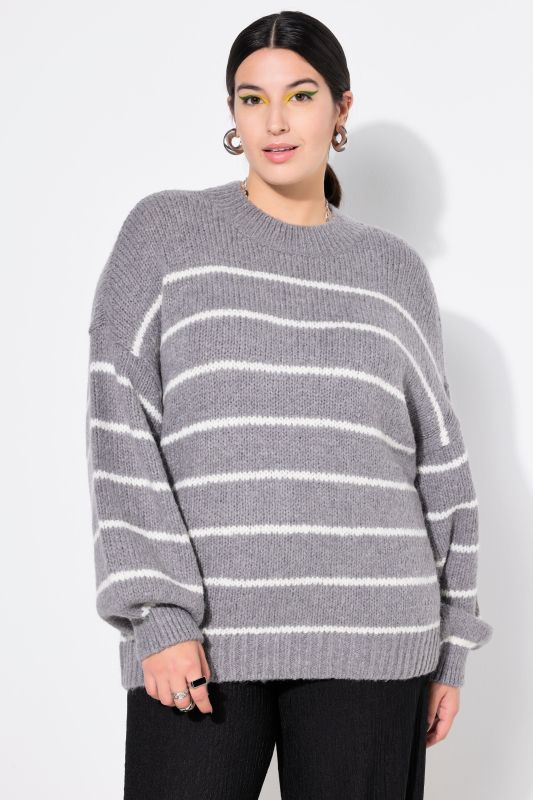 Sweater, oversized, striped