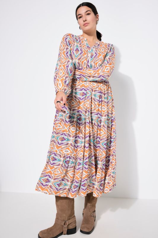 maxi dress, all-over print, V-neck, flounces