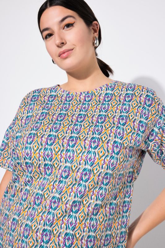 T-shirt, oversize shape, graphic print, half sleeves