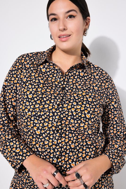 Shirt blouse, boxy shape, hearts print