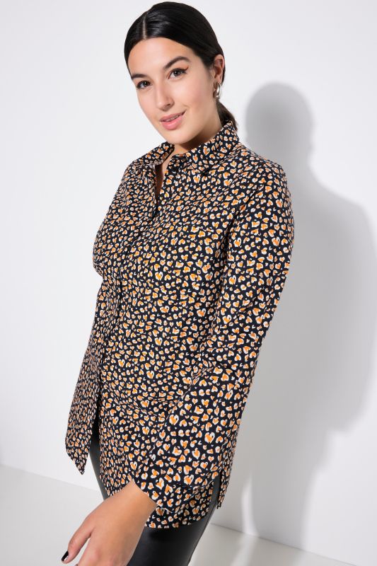 Shirt blouse, boxy shape, hearts print