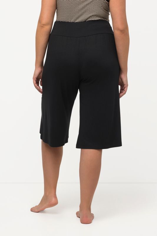 Wide-Leg Flared Bermuda Shorts