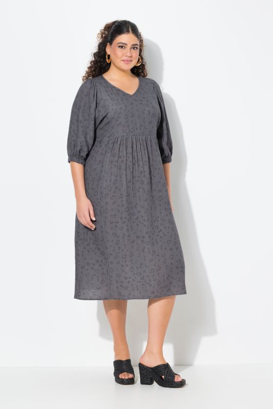 Tonal Leopard Print 3/4 Sleeve Midi Dress