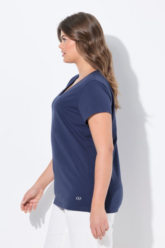 V-Neck Short Sleeve Tee