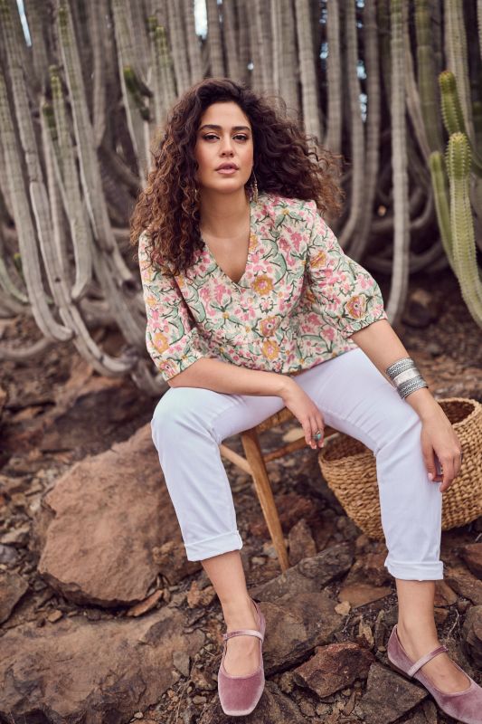 Shimmering Floral Print 3/4 Sleeve Blouse