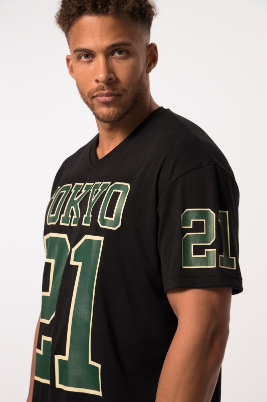 STHUGE T-shirt