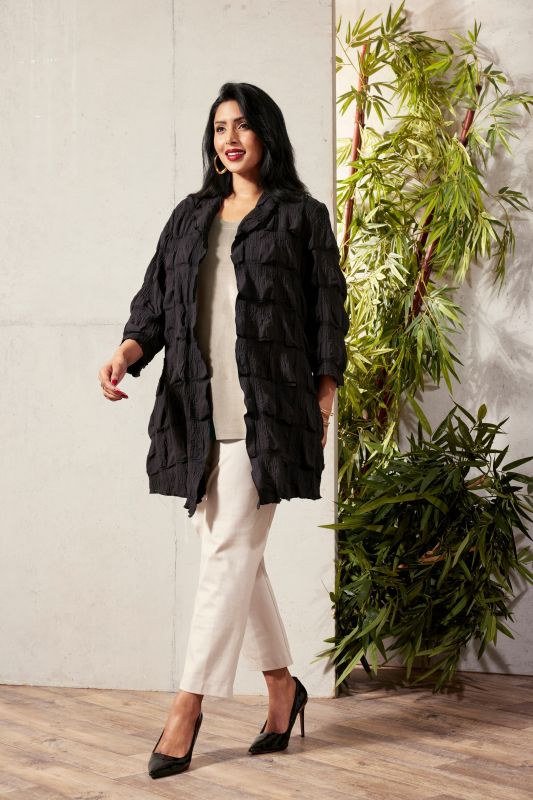 Bubble Textured 3/4 Sleeve Jacket