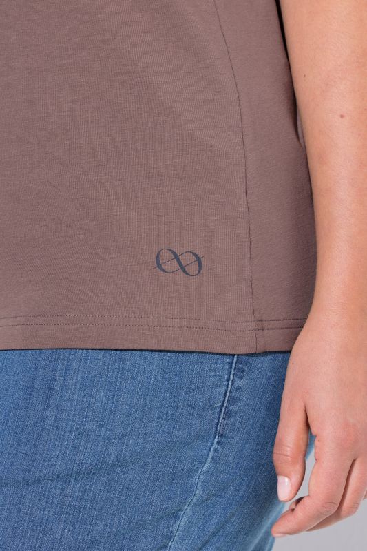 V-Neck Short Sleeve Tee