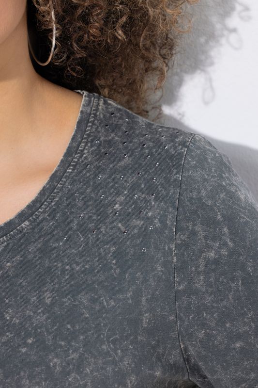 Rivet Detail Short Sleeve Acid Wash Tee