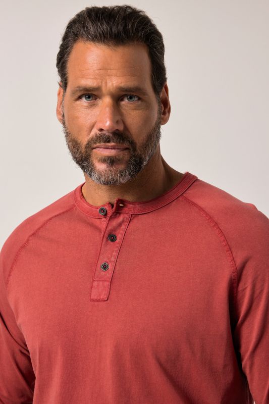 Long-sleeved Henley